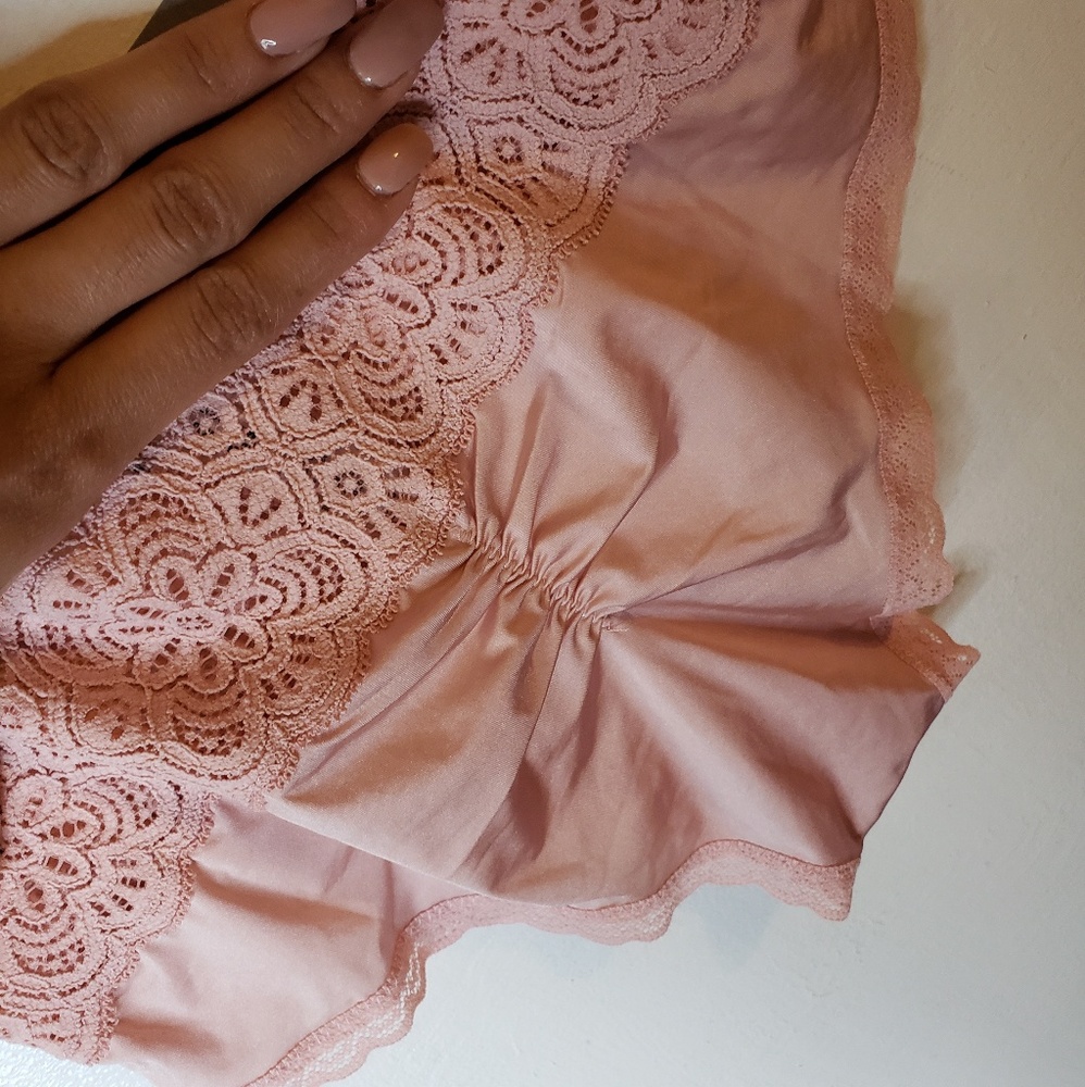 Panties - Picture 2 of 4